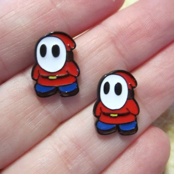 Shy Guy Earrings~Hypoallergenic - Picture 1 of 5